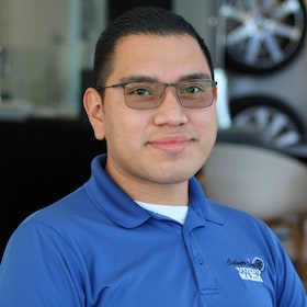 Staff member Carlos "David" Castro from 4717d5e07438