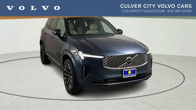 2026 Volvo XC90 Plus