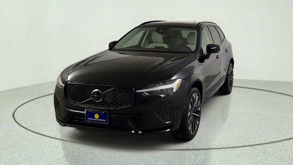 New 2026 Volvo XC60 plug-in hybrid T8 Ultra SUV