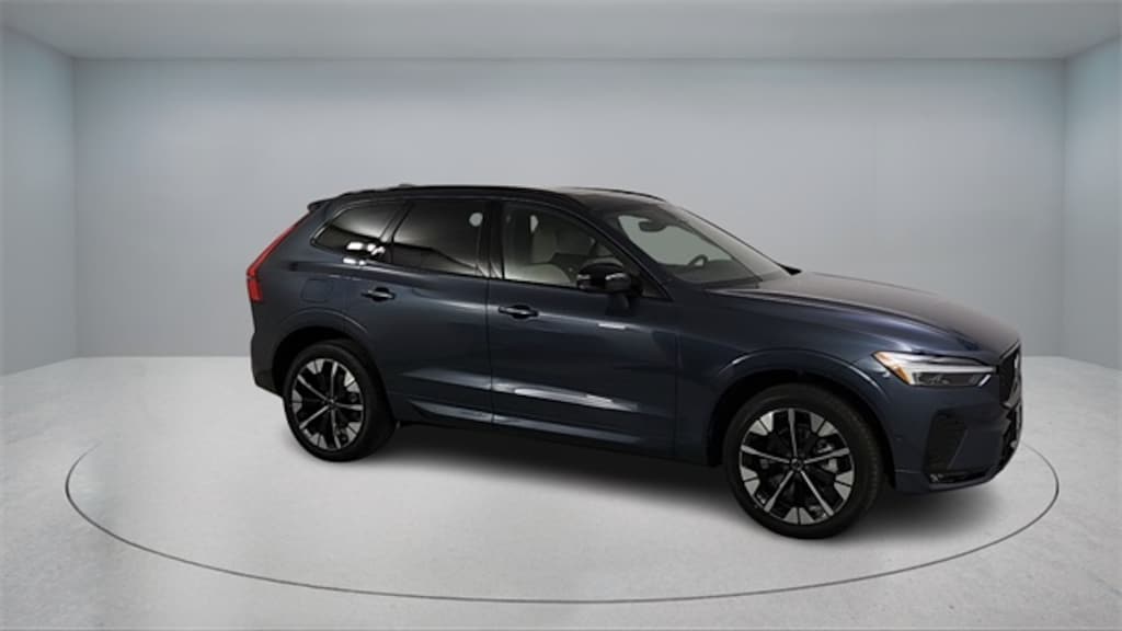 New 2026 Volvo XC60 B5 Plus SUV