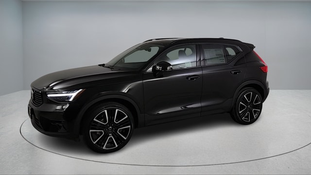 2026 Volvo XC40 Ultra - Photo 8