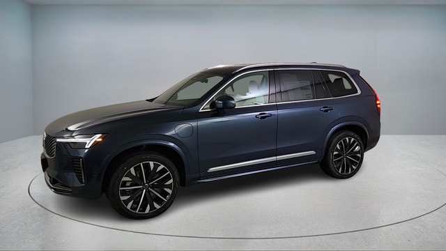 2026 Volvo XC90 plug-in hybrid T8 Plus 7-Seater photo 2
