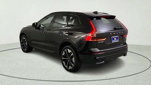 2026 Volvo XC60 Plus