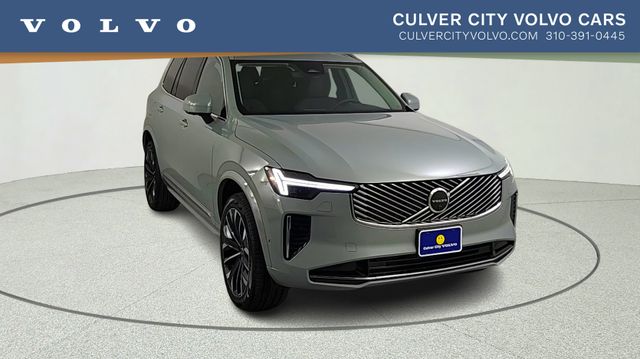 2026 Volvo XC90 Plus