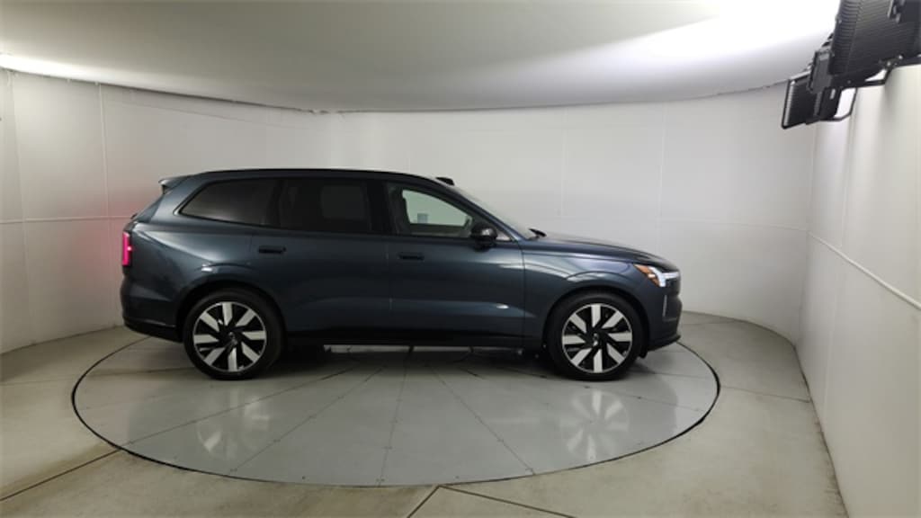 Certified 2025 Volvo EX90 Twin Motor Performance Ultra 7-Seater SUV