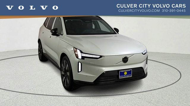 2026 Volvo EX90 Twin Motor Performance Ultra 7-Seater's photo