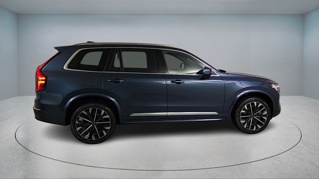 2026 Volvo XC90 B6 Plus 7-Seater photo 3
