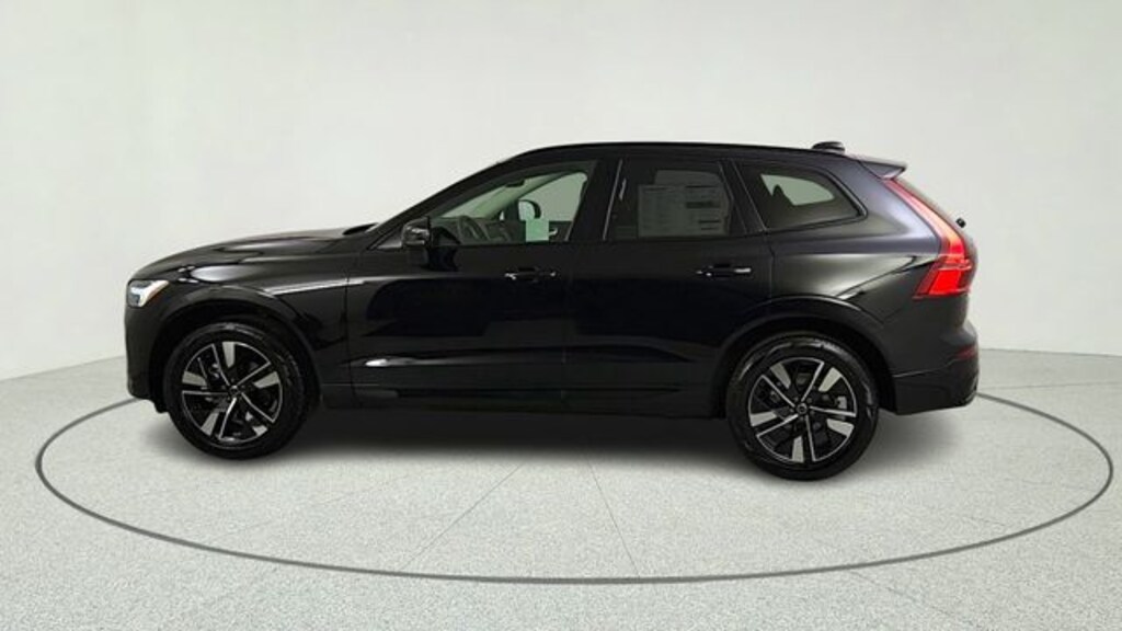 New 2026 Volvo XC60 B5 Plus SUV