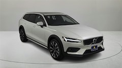 2026 Volvo V60 Cross Country B5 Ultra Wagon
