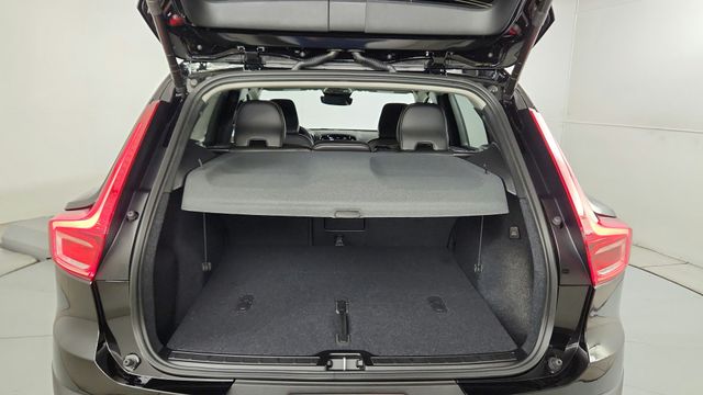2026 Volvo XC40 Ultra - Photo 40