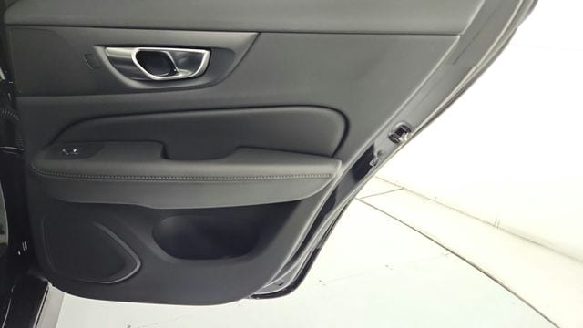 2026 Volvo V60 Cross Country Plus - Photo 33
