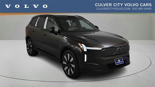 2025 Volvo EX90 Plus's photo