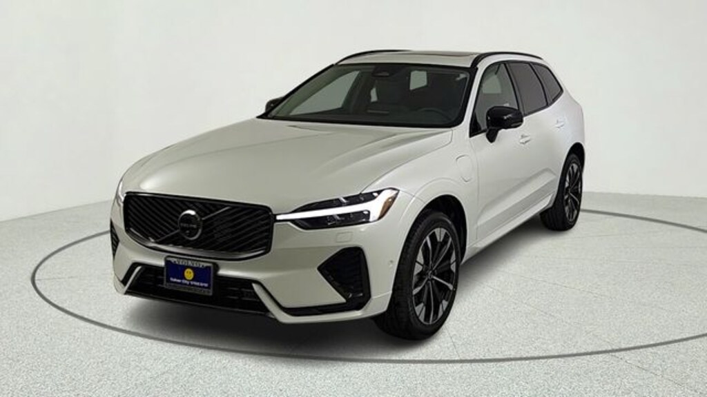 New 2026 Volvo XC60 plug-in hybrid T8 Plus SUV
