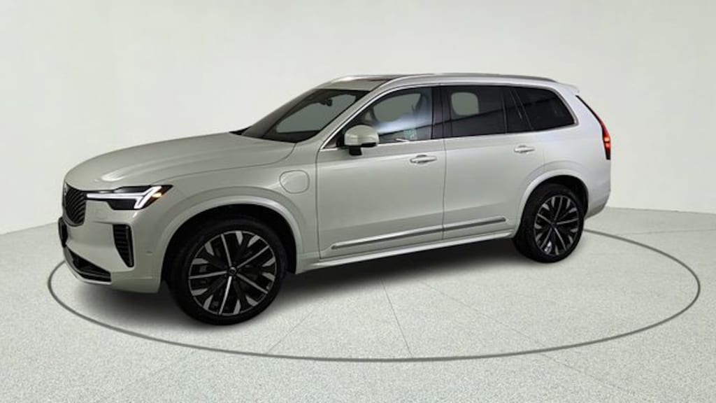 New 2026 Volvo XC90 plug-in hybrid T8 Plus 7-Seater SUV