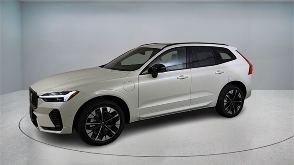 New 2026 Volvo XC60 plug-in hybrid T8 Plus SUV