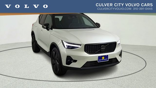 2026 Volvo XC40 B5 Ultra Ultra Black Edition AWD's photo