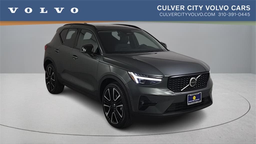 New 2026 Volvo XC40 B5 Ultra SUV