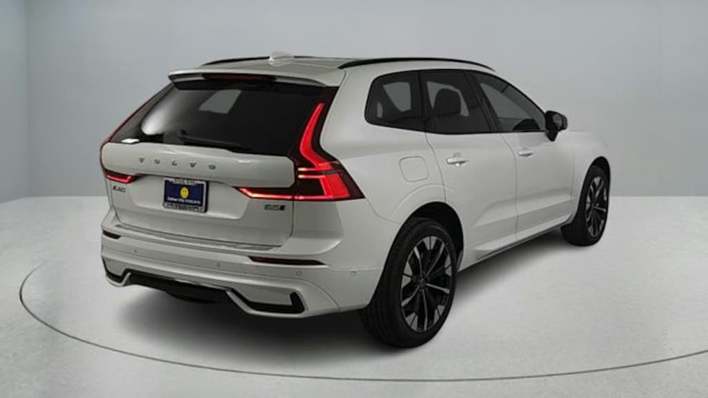 New 2026 Volvo XC60 B5 Plus SUV