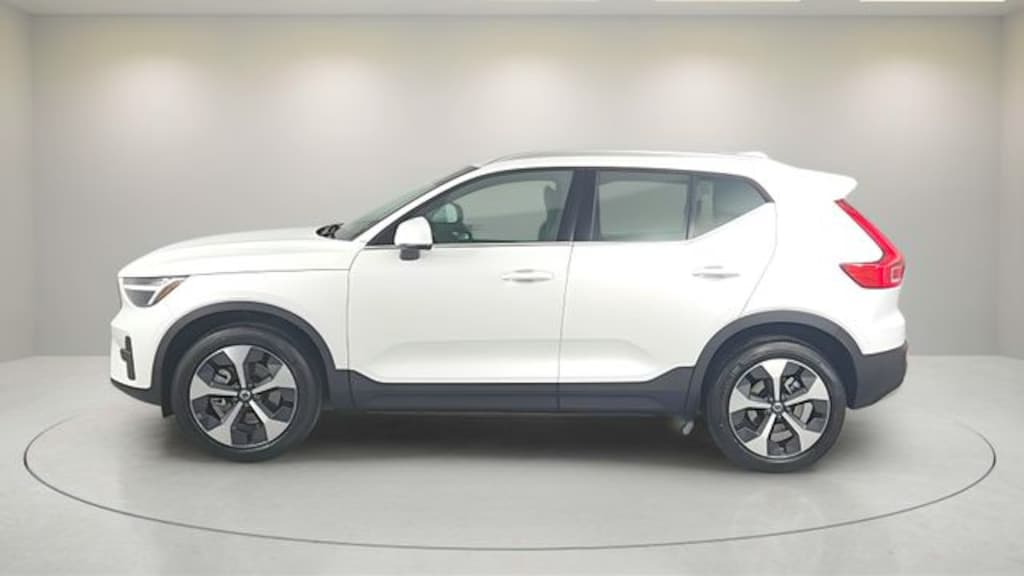 Certified 2025 Volvo XC40 B5 Core Bright Theme SUV