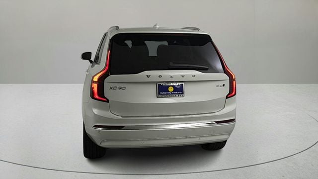 2026 Volvo XC90 B6 Plus 7-Seater photo 4