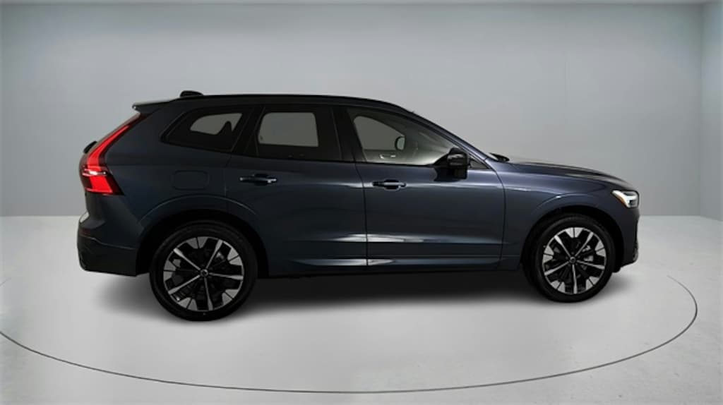 New 2026 Volvo XC60 B5 Plus SUV