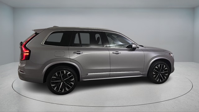 2026 Volvo XC90 B6 Plus 7-Seater photo 2