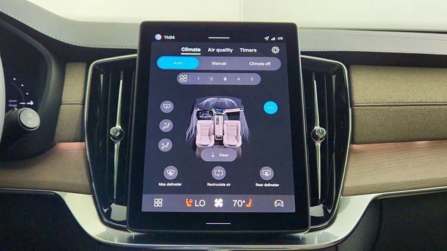 2026 Volvo XC90 Plus - Photo 22