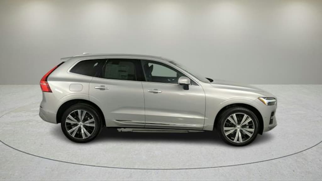 Used 2023 Volvo XC60 B5 FWD Plus Bright SUV