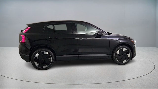 2026 Volvo EX30 Twin Motor Plus photo 3