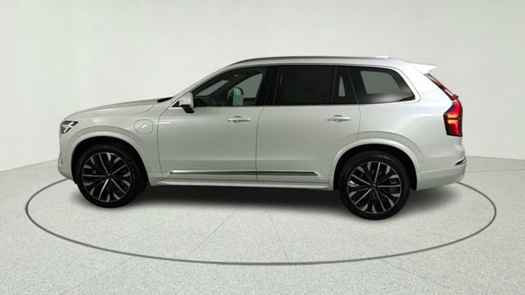 New 2026 Volvo XC90 plug-in hybrid T8 Plus 7-Seater SUV