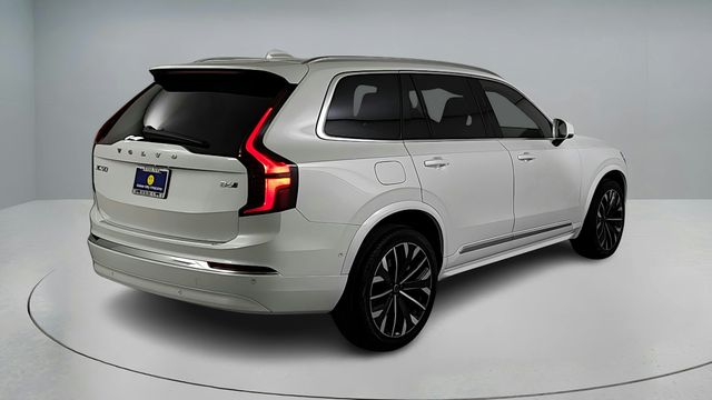 2026 Volvo XC90 B6 Plus 7-Seater photo 4