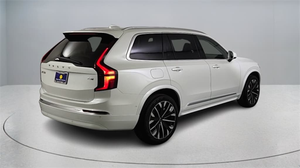 New 2026 Volvo XC90 plug-in hybrid T8 Ultra 7-Seater SUV