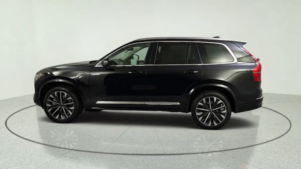 New 2026 Volvo XC90 plug-in hybrid T8 Plus 7-Seater SUV