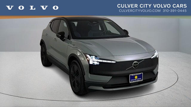2026 Volvo EX30 Twin Motor Cross Country Ultra's photo