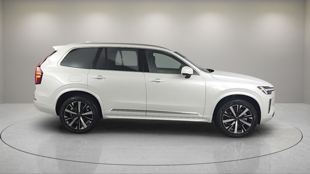 2025 Volvo XC90 B6 (2025.5) Core photo 3
