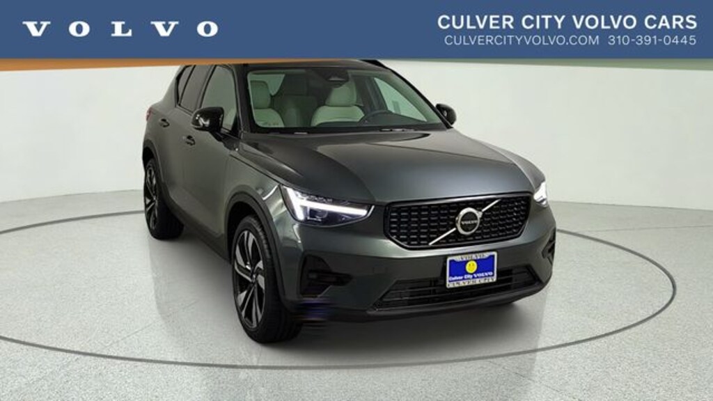 New 2026 Volvo XC40 B5 Ultra SUV