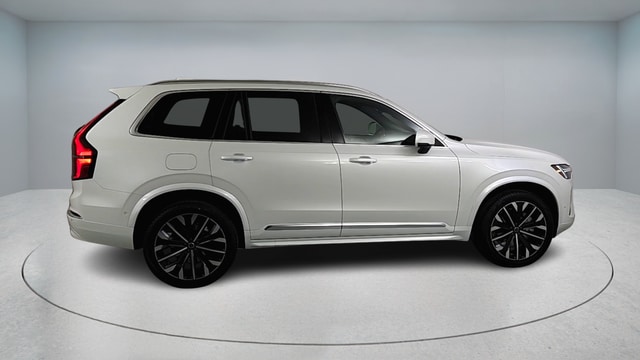 2026 Volvo XC90 B6 Plus 7-Seater photo 2