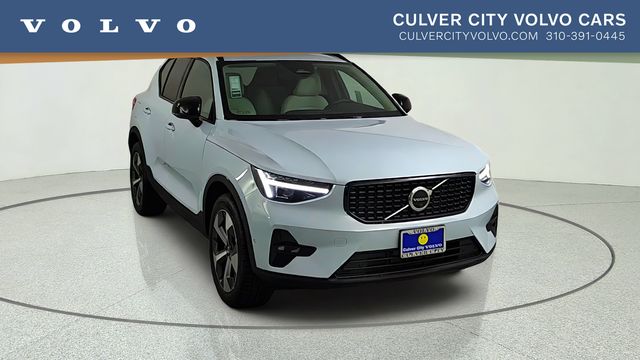 2026 Volvo XC40