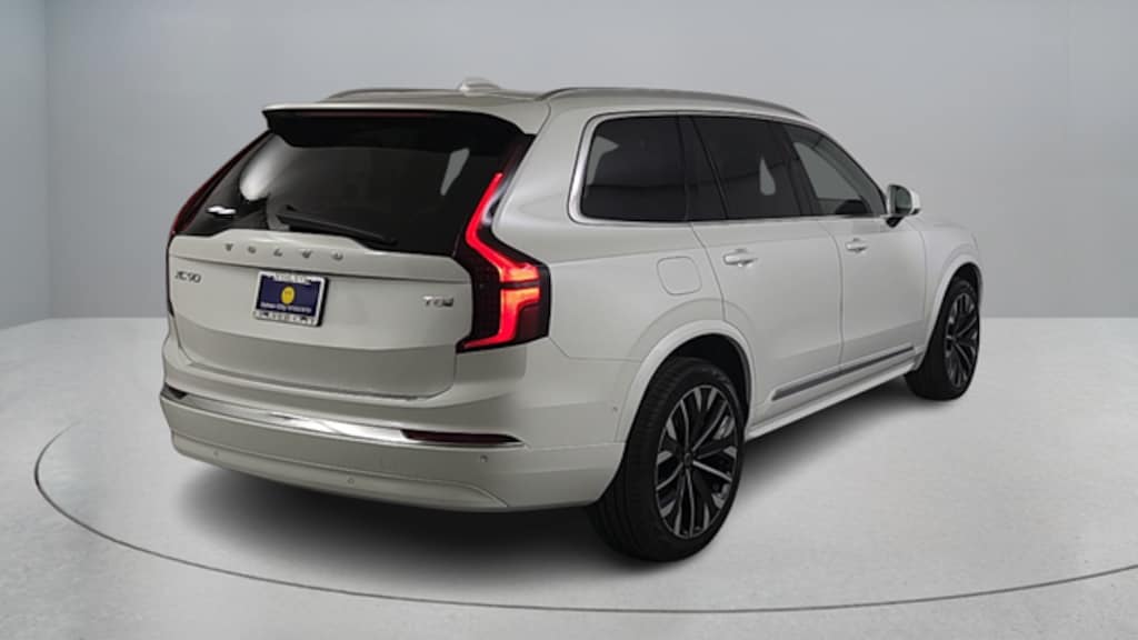 New 2026 Volvo XC90 plug-in hybrid T8 Ultra 7-Seater SUV