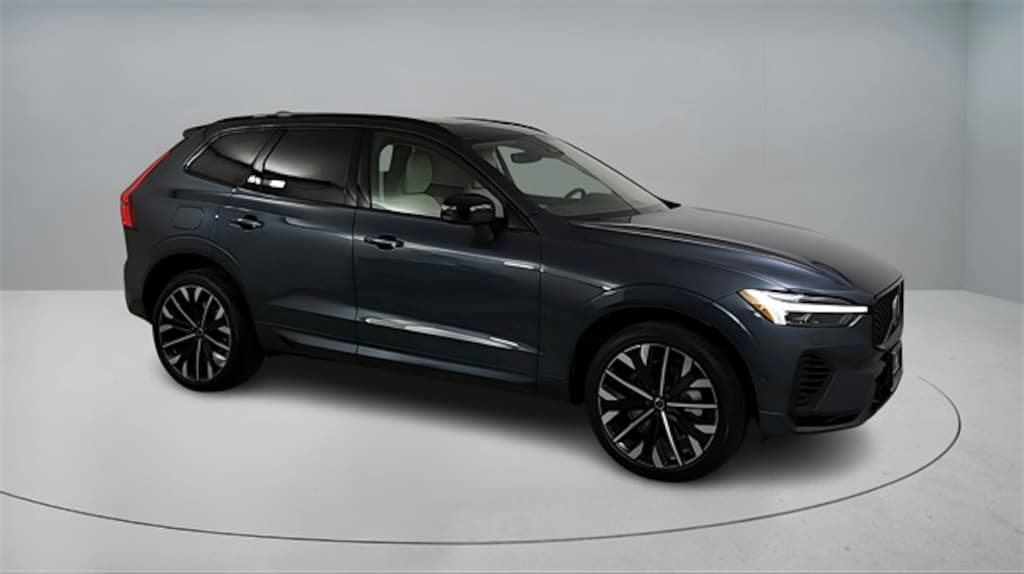 New 2026 Volvo XC60 plug-in hybrid T8 Ultra SUV