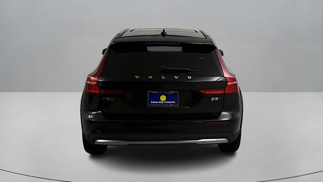 2026 Volvo V60 Cross Country Plus - Photo 5
