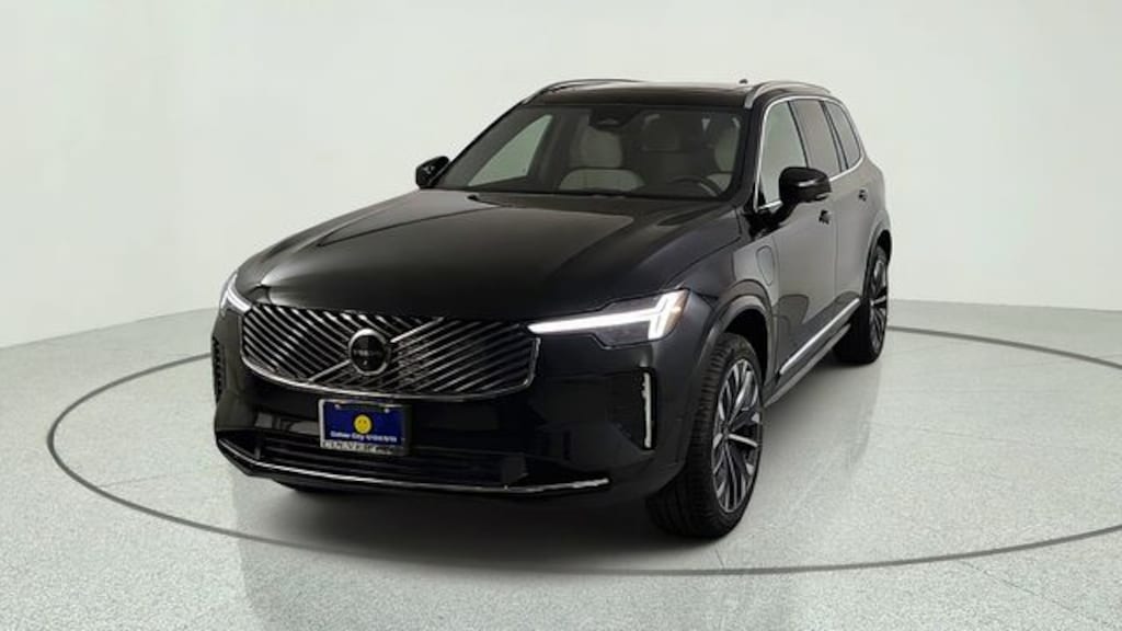 New 2026 Volvo XC90 plug-in hybrid T8 Plus 6-Seater SUV