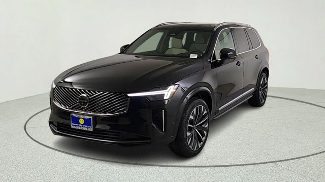 2026 Volvo XC90 B5 Plus 7-Seater photo 2