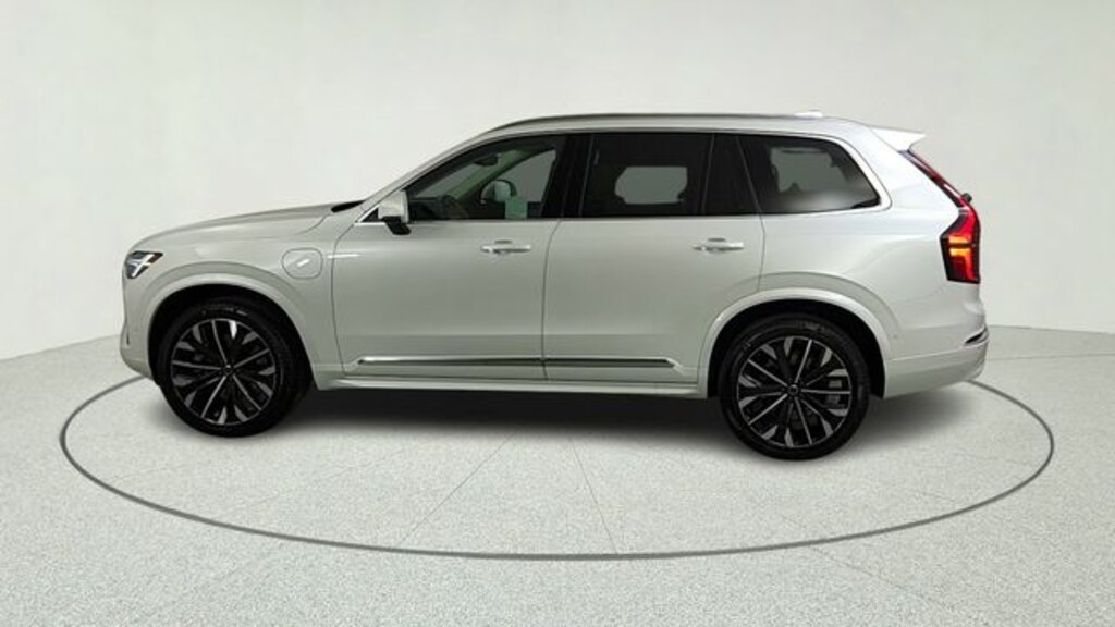 New 2026 Volvo XC90 plug-in hybrid T8 Ultra 7-Seater SUV