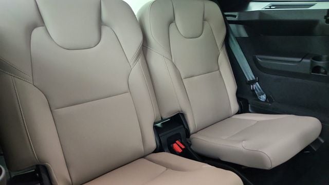 2026 Volvo XC90 Plus - Photo 35