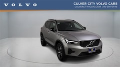 2026 Volvo XC40 B4 Core SUV