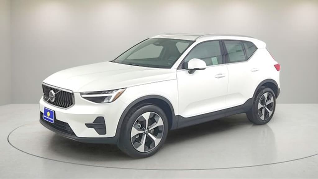 Certified 2025 Volvo XC40 B5 Core Bright Theme SUV