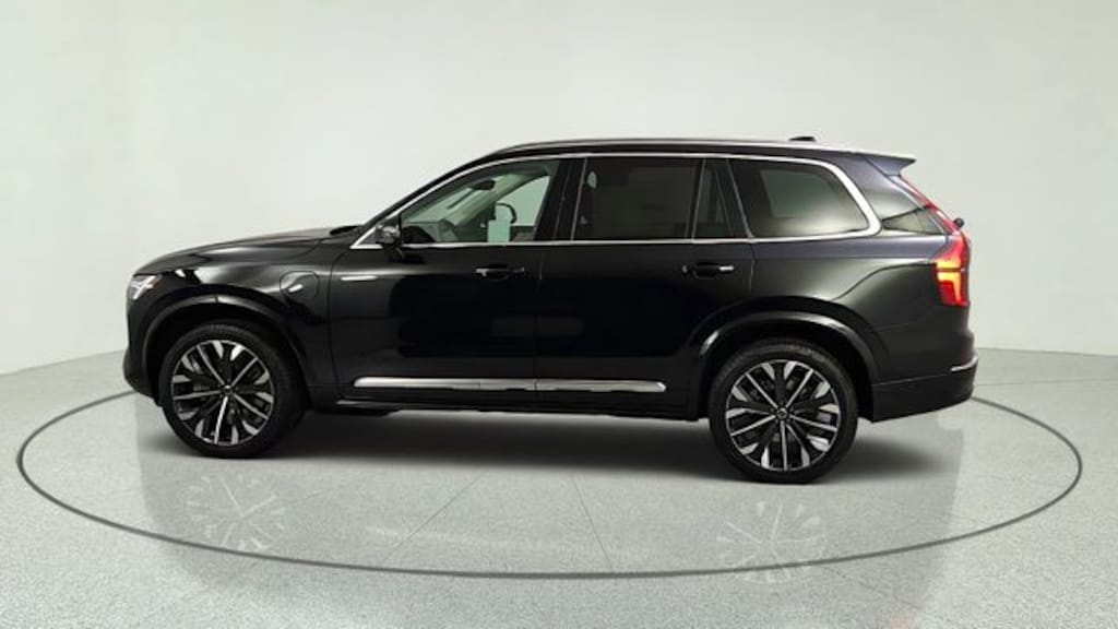 New 2026 Volvo XC90 plug-in hybrid T8 Plus 7-Seater SUV