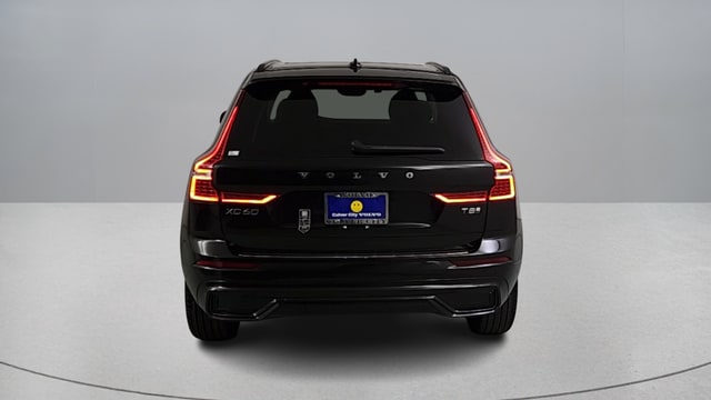 2025 Volvo XC60 plug-in hybrid T8 Core photo 4