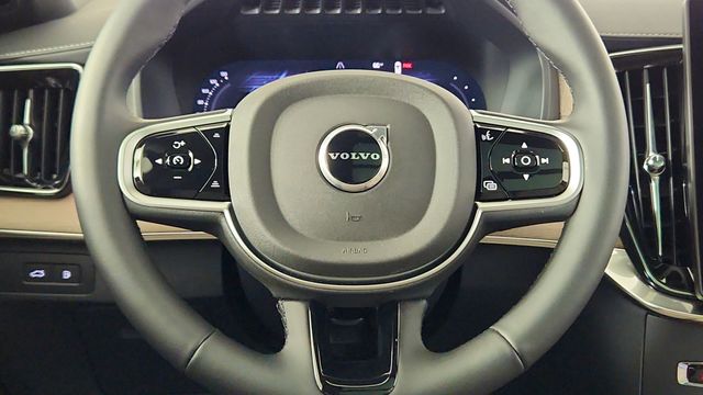 2026 Volvo XC90 Plus - Photo 26